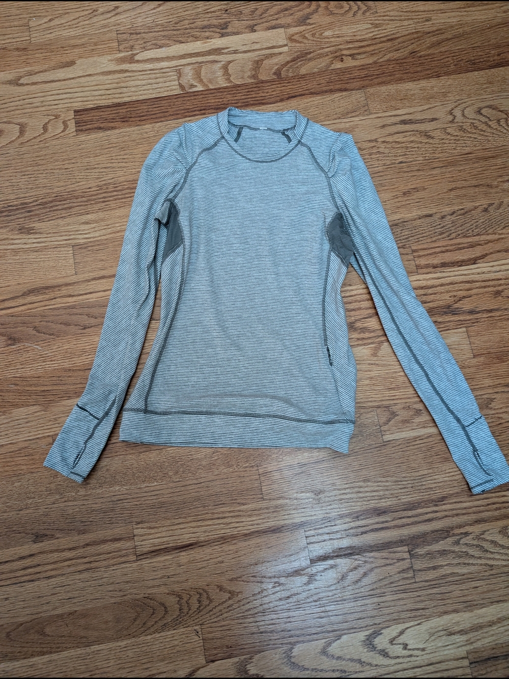 Lululemon Women’s Lightweight Long-Sleeve Crewneck Top - Gray Size 6